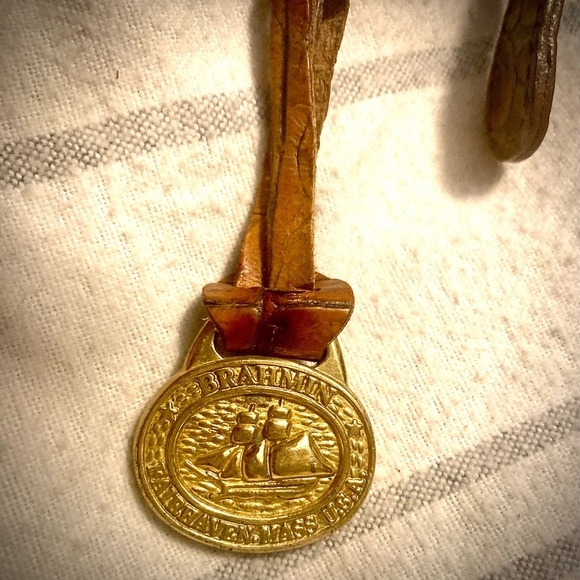 Retired Brahmin Toasted Almond shoulder bag. The original toasted almond line - Picture 4 of 5